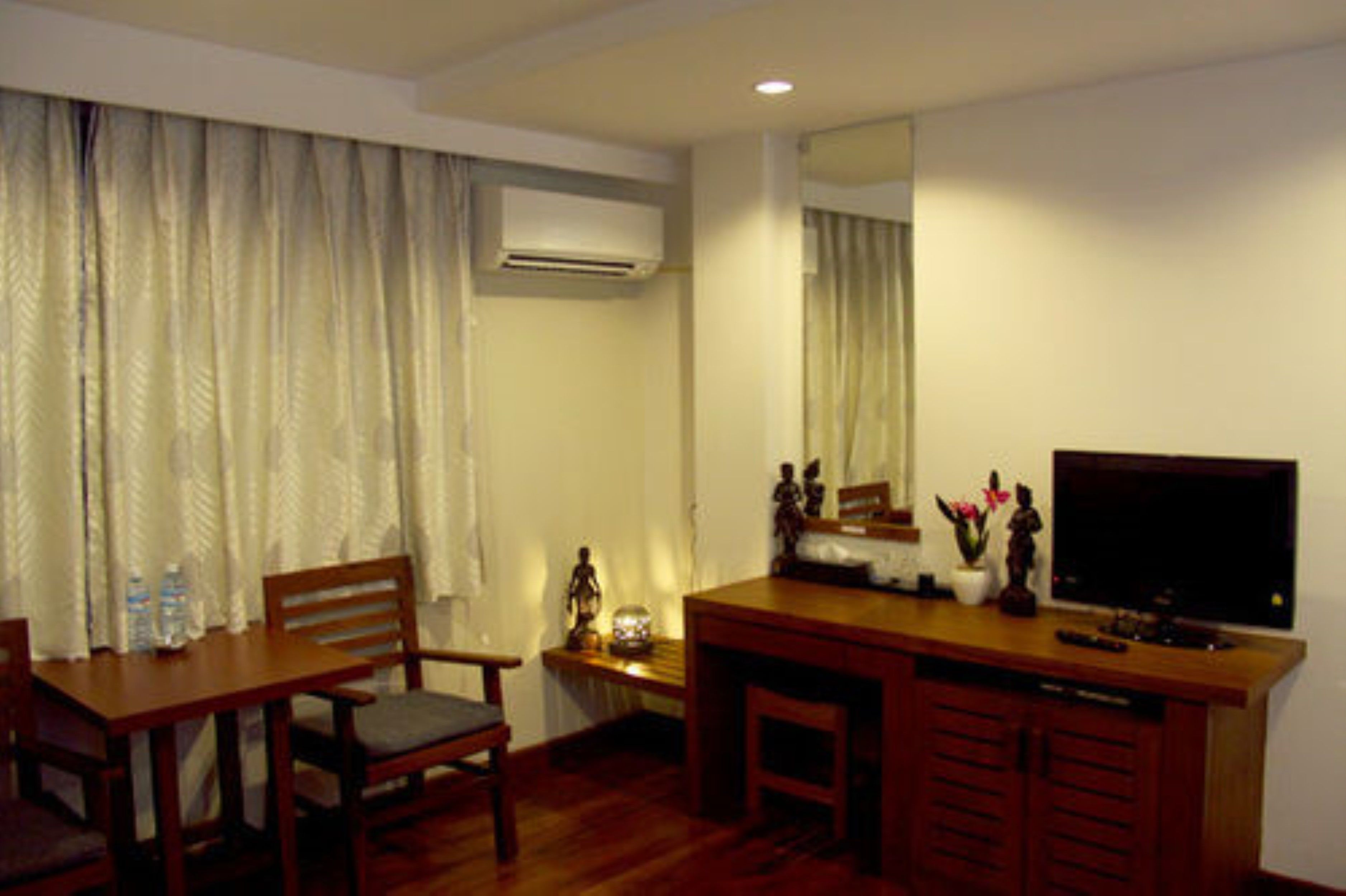 standard room | room amenity