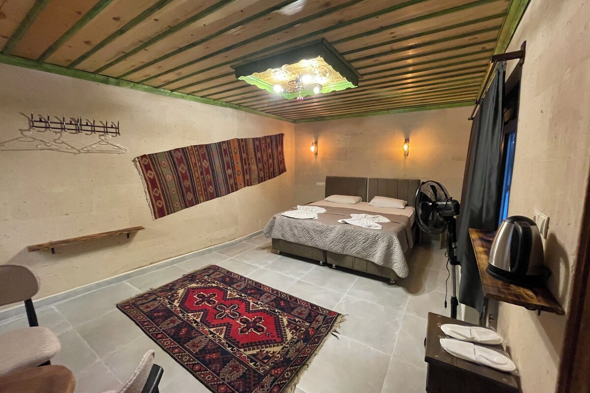 Standard-Doppelzimmer | Hochwertige Bettwaren, Zimmersafe, schallisolierte Zimmer