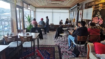 Food court
