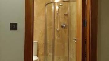 Shower, free toiletries, towels