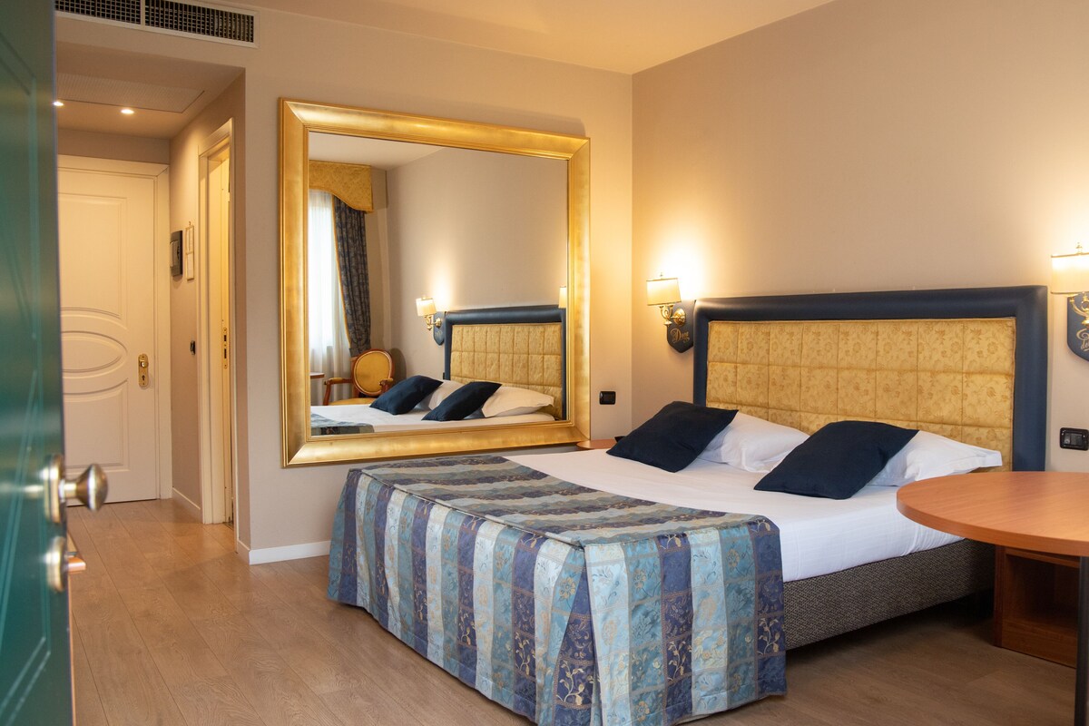 Premium bedding, desk, blackout curtains, soundproofing