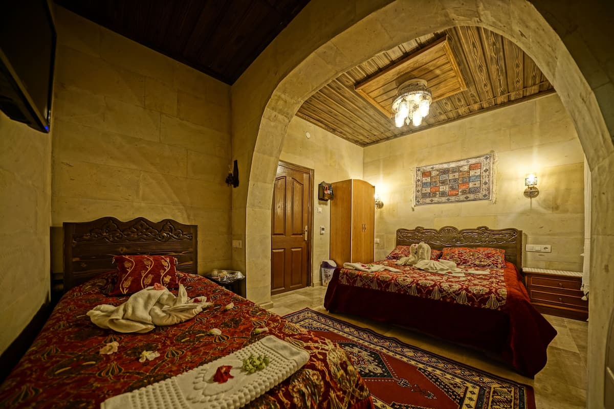 1 bedroom, premium bedding, minibar, in-room safe