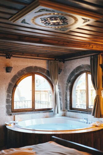 Goreme Valley Cave House