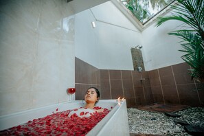 Bathroom - Malabar Ocean Front Resort & Spa (Hosdurg)