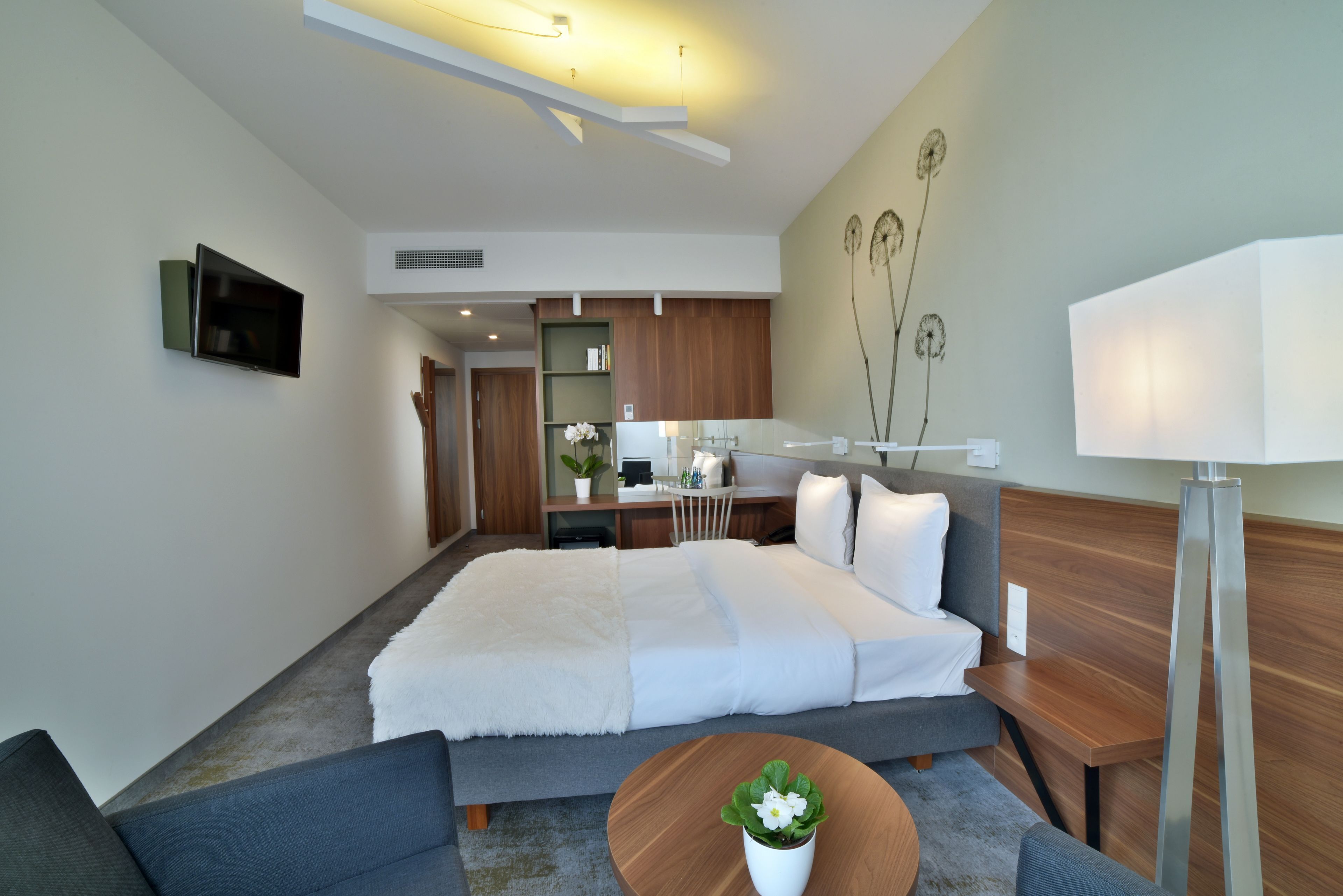 Coffres-forts dans les chambres, bureau, rideaux occultants