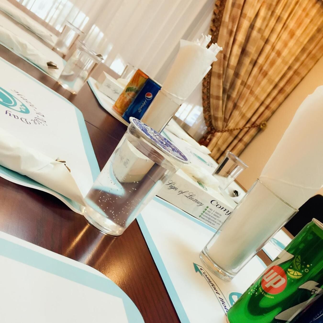 Photo - Comfort Hotel Suites