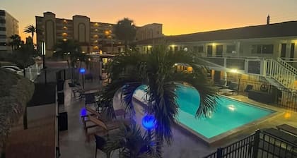 Holiday Isles Resort