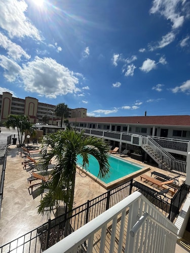 Holiday Isles Resort