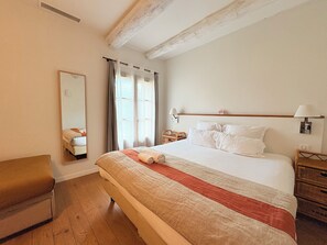 Dreibettzimmer | Hochwertige Bettwaren, Select-Comfort-Betten, Minibar