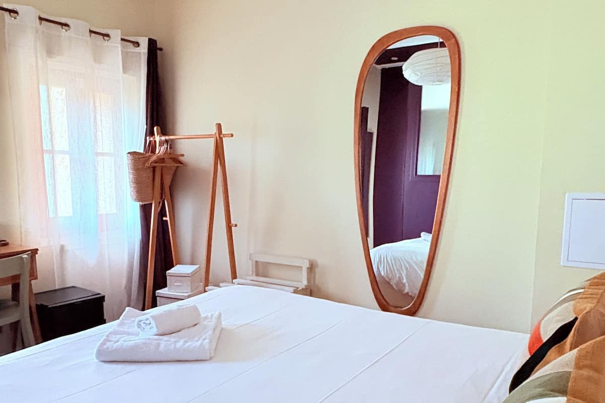 Premium bedding, Select Comfort beds, minibar, individually decorated