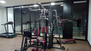 Fitness facility - Solar Plaza Hotel (Fernandopolis)