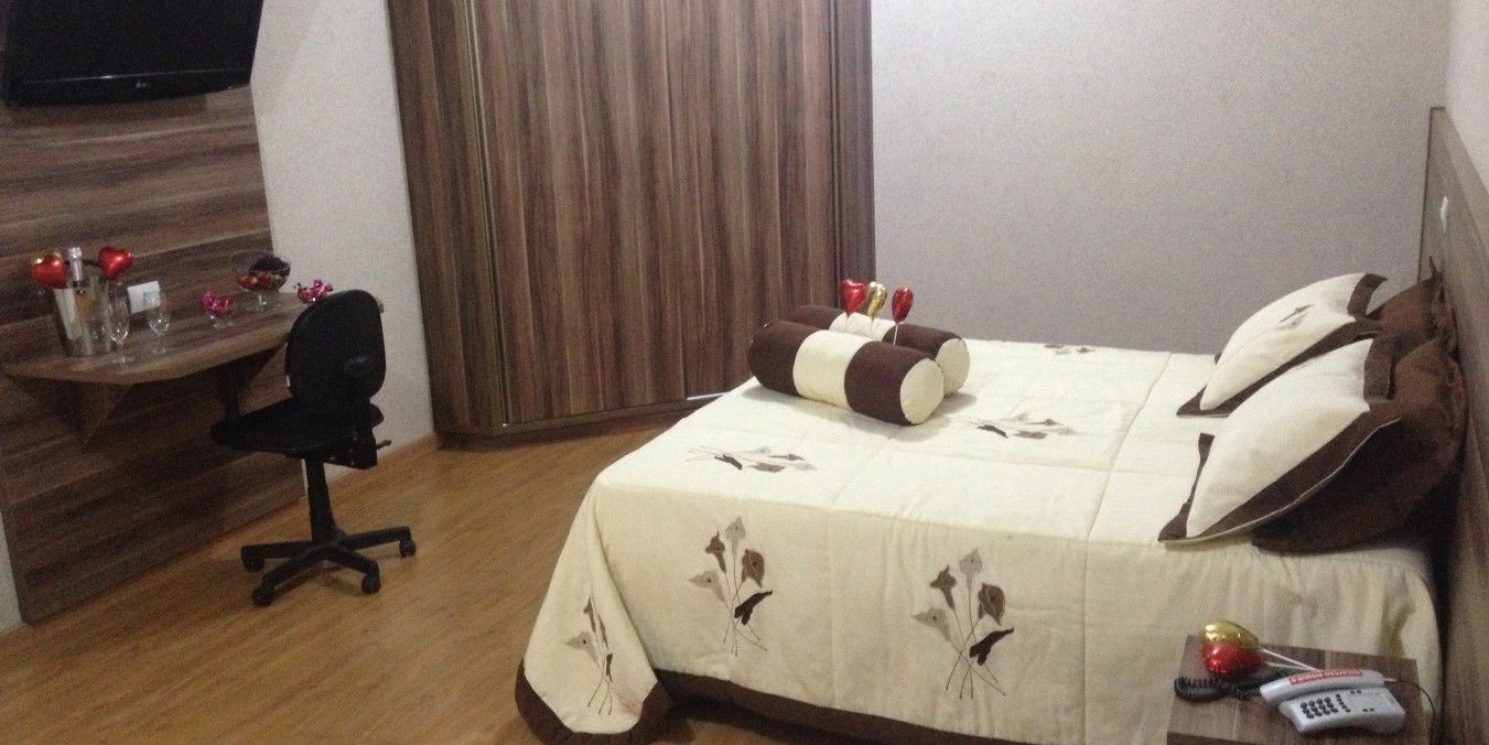 minibar, desk, free wifi