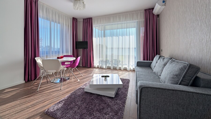 Tomis Garden Aparthotel