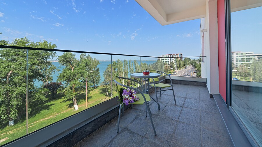 Tomis Garden Aparthotel