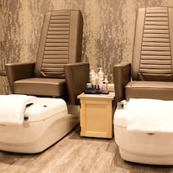Salas para tratamentos a dois, sauna seca, sauna a vapor