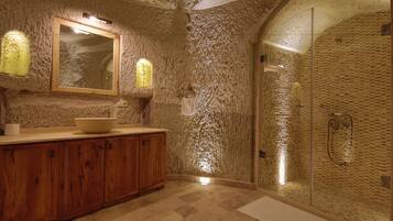 Fairy Chimney Suite | Bathroom | Separate bathtub and shower, deep-soaking bathtub, free toiletries