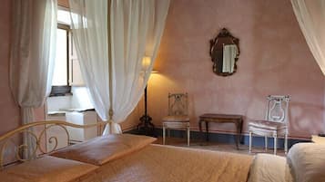 Free cots/infant beds, rollaway beds, free WiFi, bed sheets