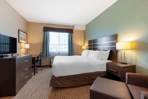 Standard Room, 1 King Bed, Accessible, Refrigerator & Microwave (Walk-in Shower)