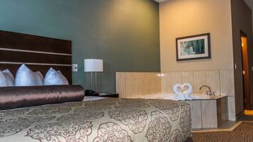 Standardzimmer, 1 King-Bett, Nichtraucher, Whirlpool | Hochwertige Bettwaren, Pillowtop-Betten, Schreibtisch