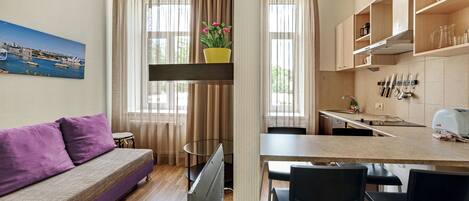 Business-Apartment, 1 Schlafzimmer, Küche | Wohnbereich