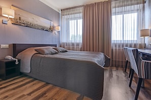 1 bedroom, hypo-allergenic bedding, minibar, individually decorated
