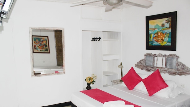 Standard-Vierbettzimmer, mit Bad