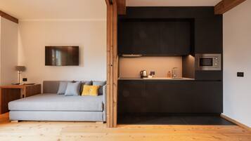 Suite, Terrace, Mountain View | Private kitchen