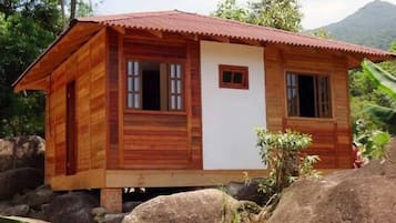 Standard Quadruple Room | Minibar, free WiFi