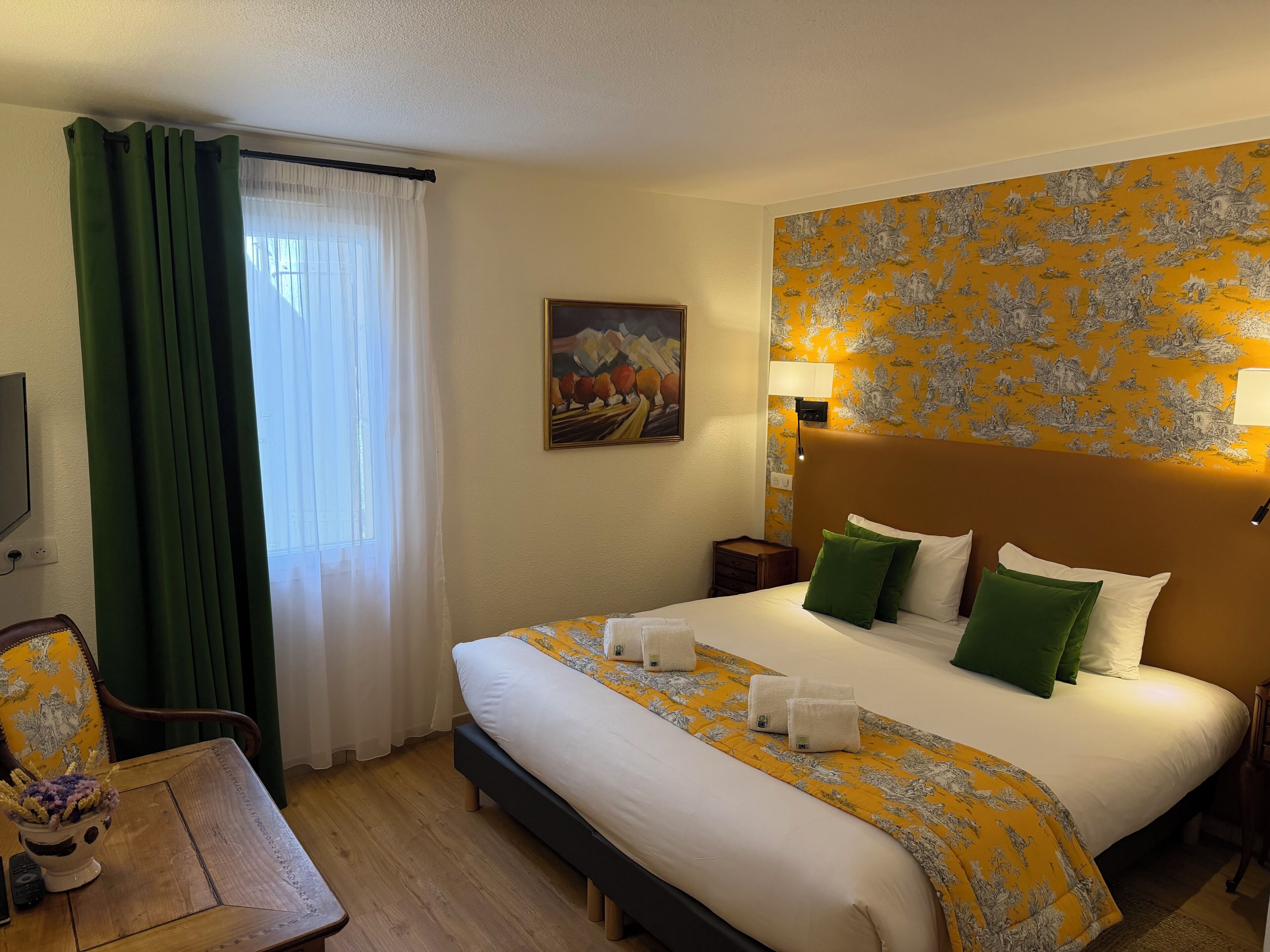 Standard Double Room (Rez De Chaussée) | In-room safe, desk, soundproofing, iron/ironing board