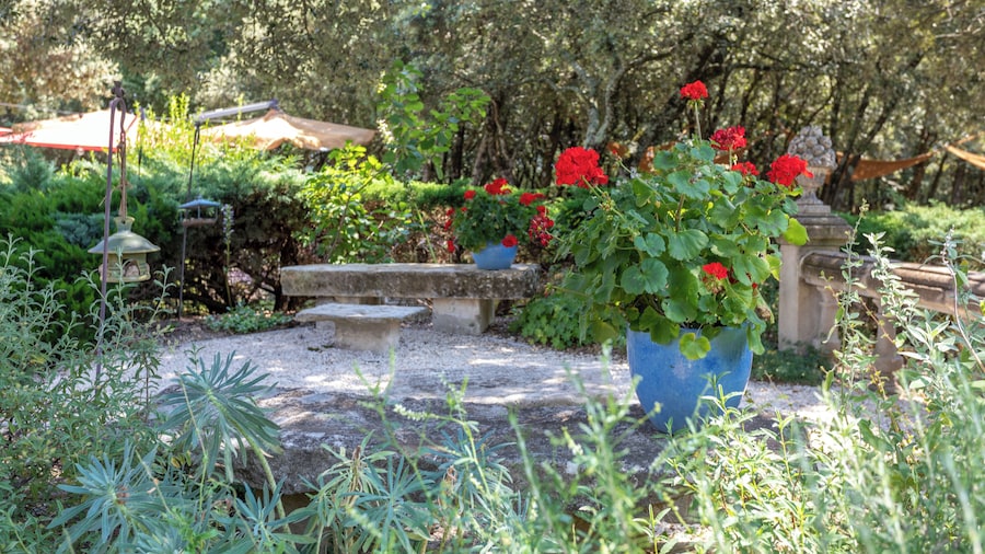 Logis Hôtel La Bastide de Grignan & Restaurant La Chênaie