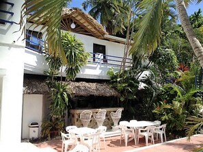 Poolside bar