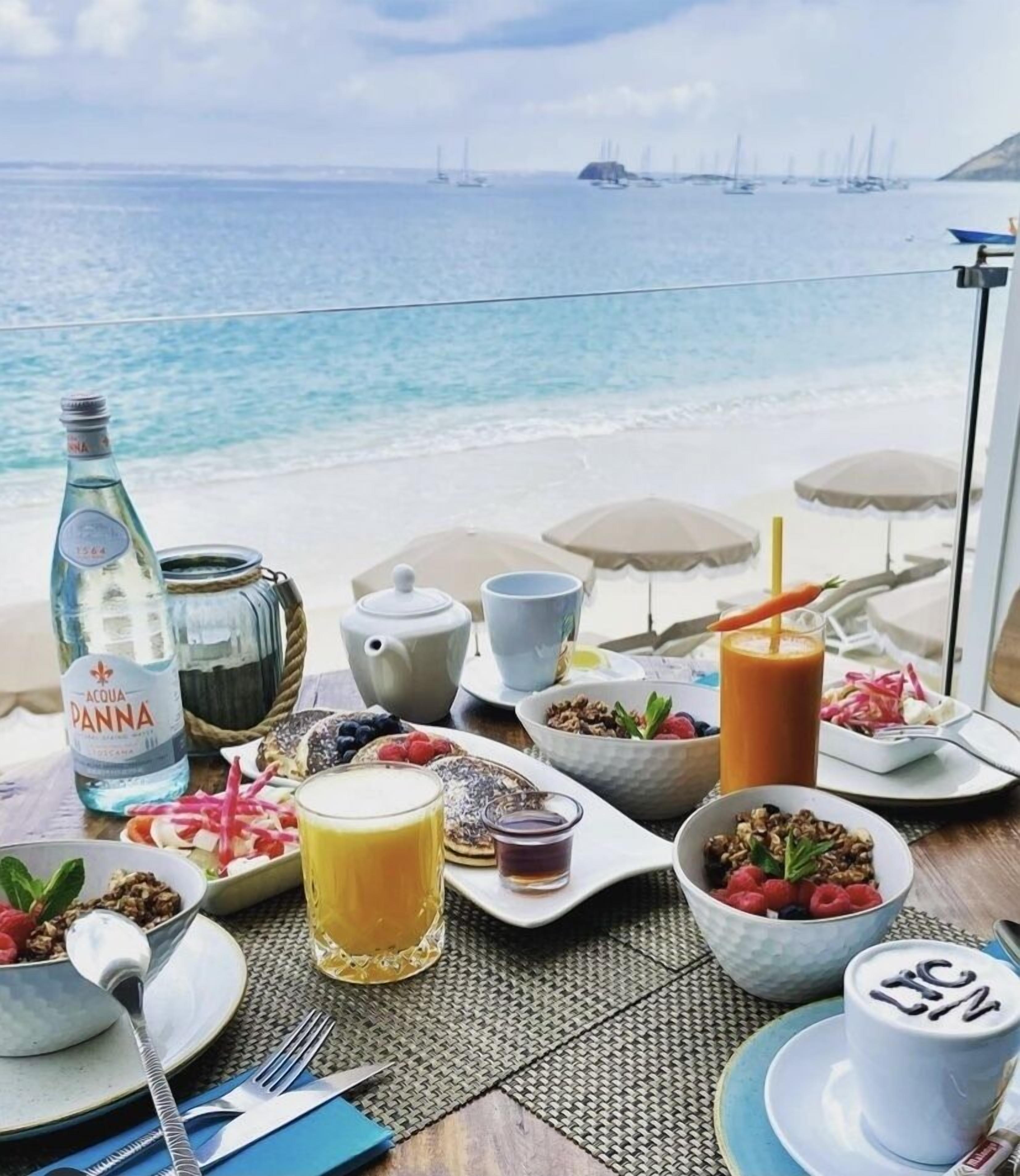 Petit déjeuner complet servi tous les jours en supplément