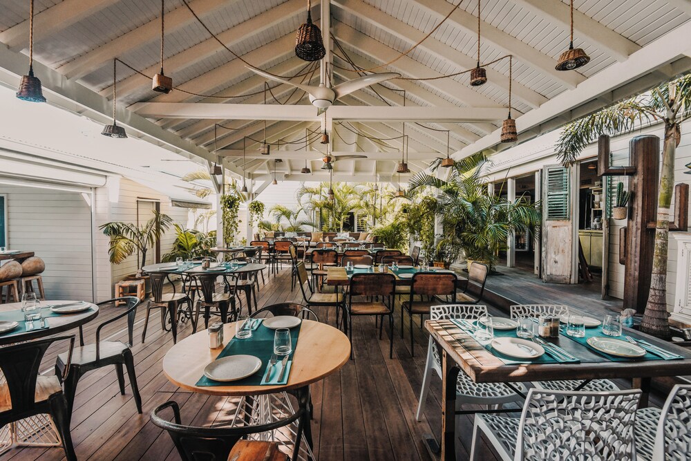 Restaurant Beach Hotel LTC Le temps des Cerises by null