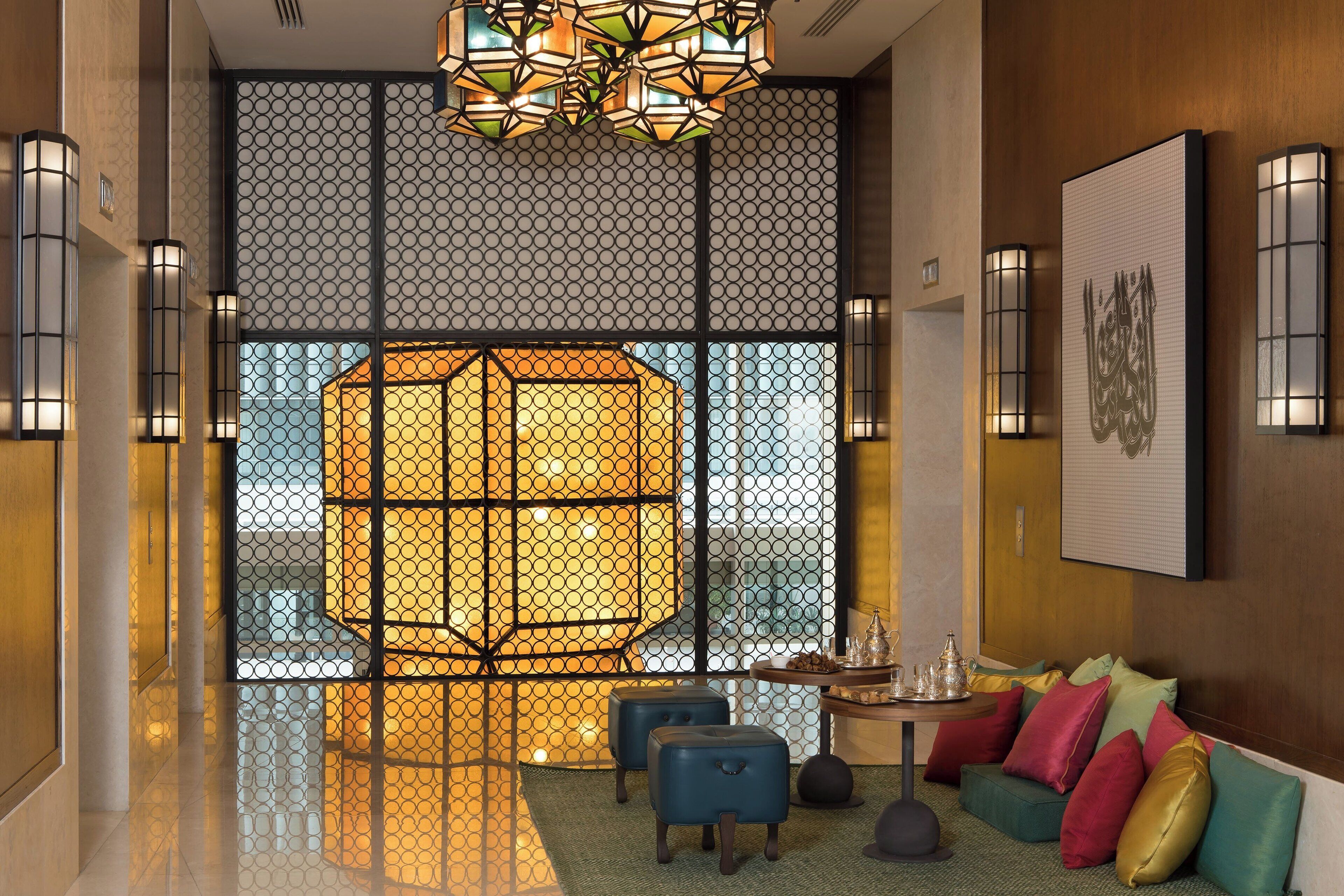 2 restaurants, breakfast served