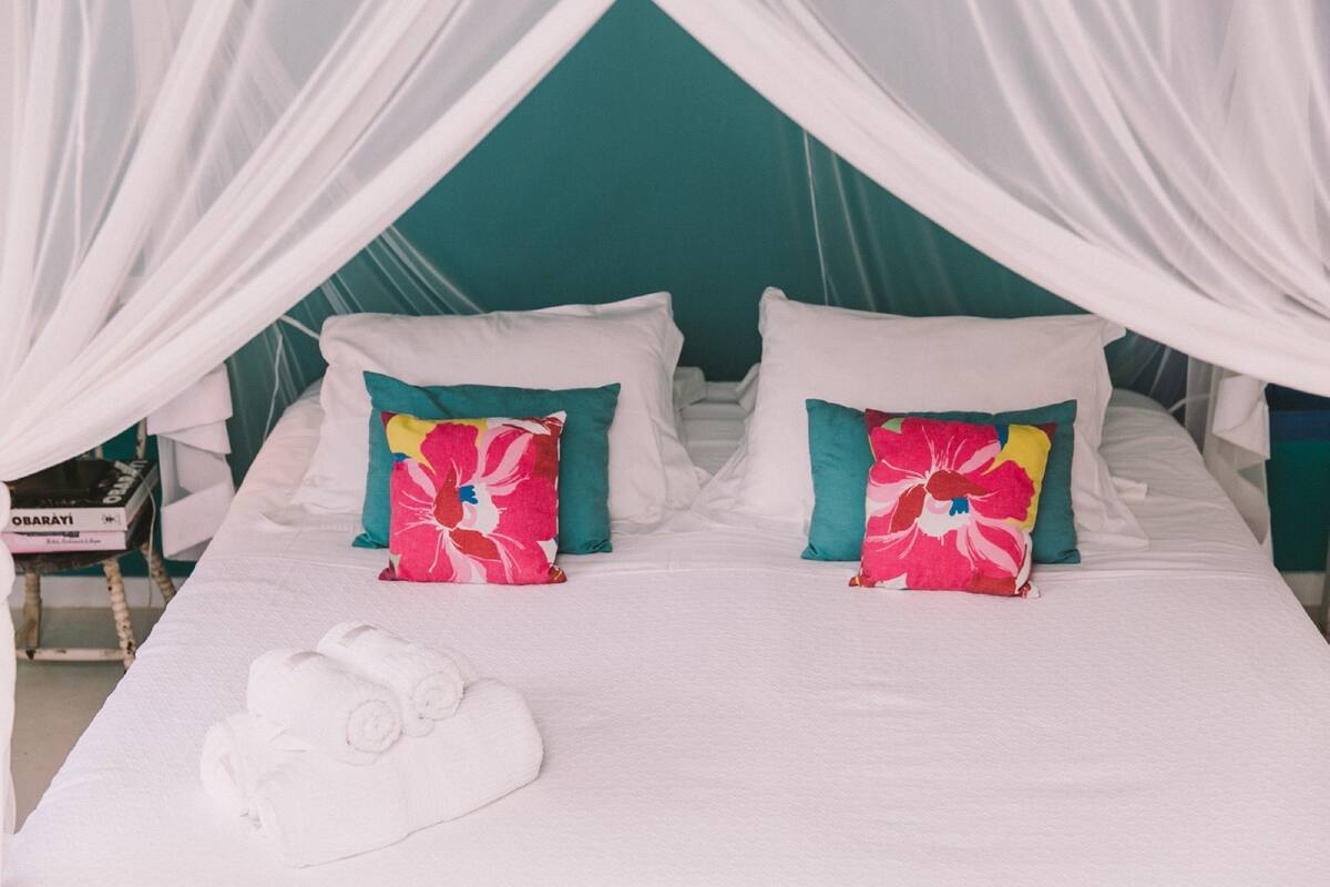 Suite (Vila) | Premium bedding, minibar, blackout drapes, free WiFi