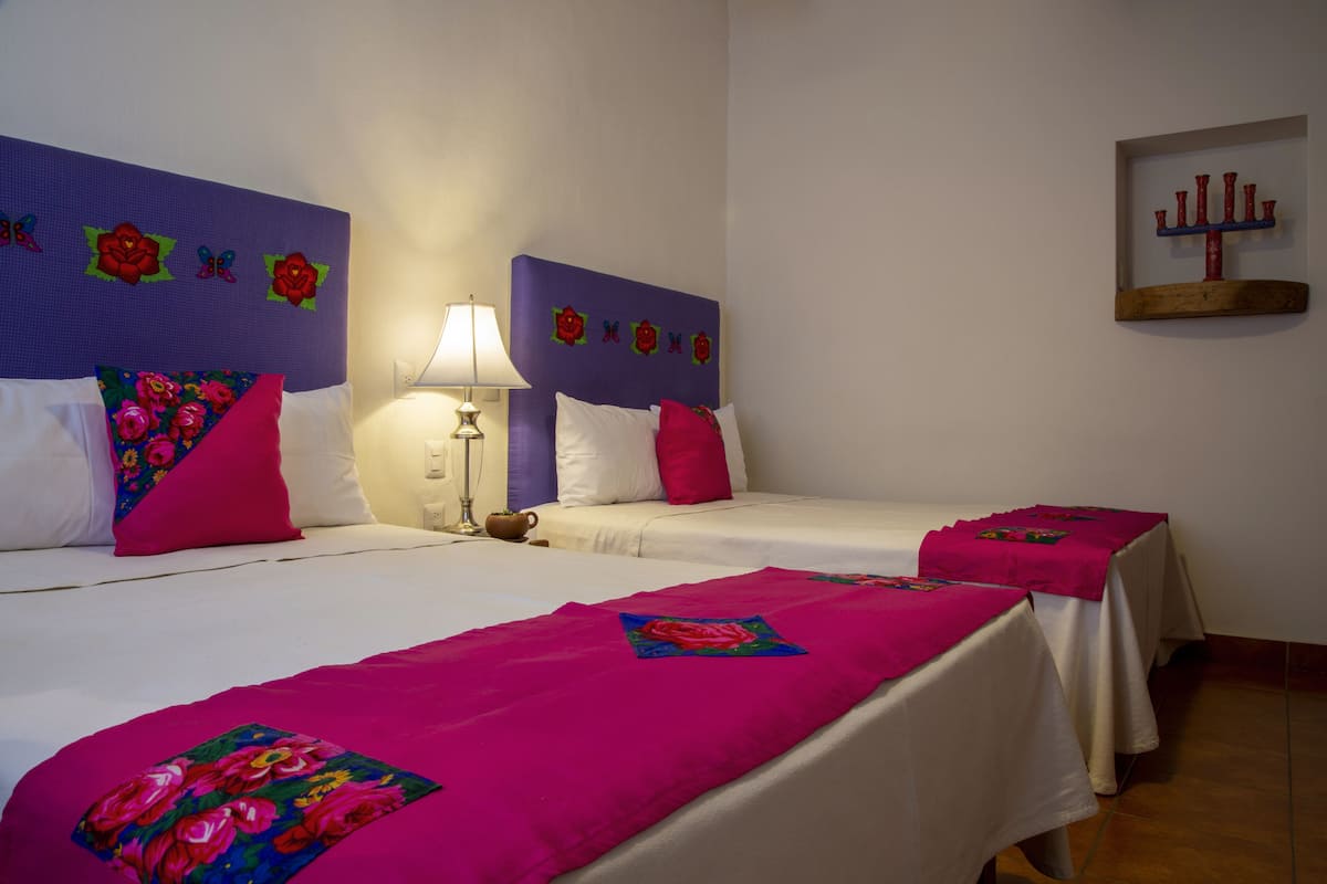 Bordados Room