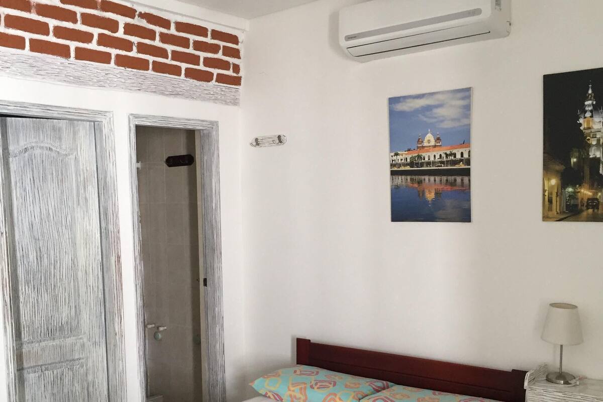 In-room safe, free WiFi, bed sheets