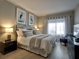 Condo, 2 Bedrooms | 2 bedrooms, individually decorated, individually furnished