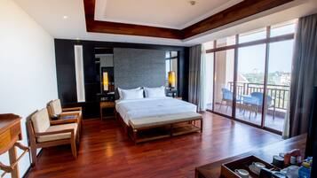 Superior Double Room, 1 Bedroom, Balcony, City View | Minibar, in-room safe, desk, blackout curtains