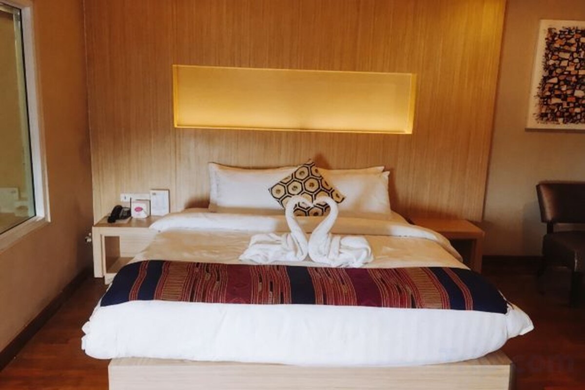 Minibar, safe på rommet, skrivebord og ekstrasenger (mot et tillegg)