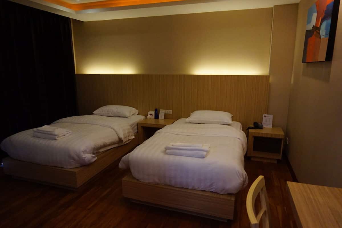 Superior Twin | Minibar, in-room safe, desk, rollaway beds