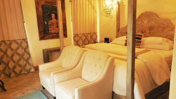 Suite, 1 cama King size | Ropa de cama de alta calidad y minibar
