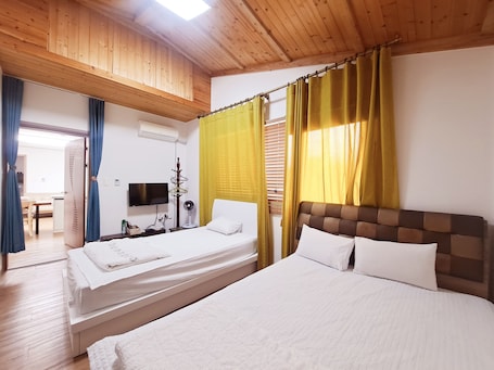 Deluxe Apartment, 3 Bedrooms | Premium bedding, minibar, desk, soundproofing