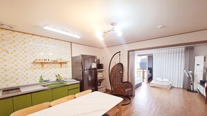 Apartment (Duplex) | Private kitchen - Gillime Pension (Jeju City)