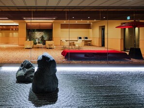 Courtyard - Hotel Unizo Kyoto Shijo Karasuma (Kyoto)