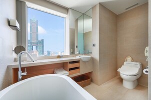 Cozzi Corner King Bed Room | View from room