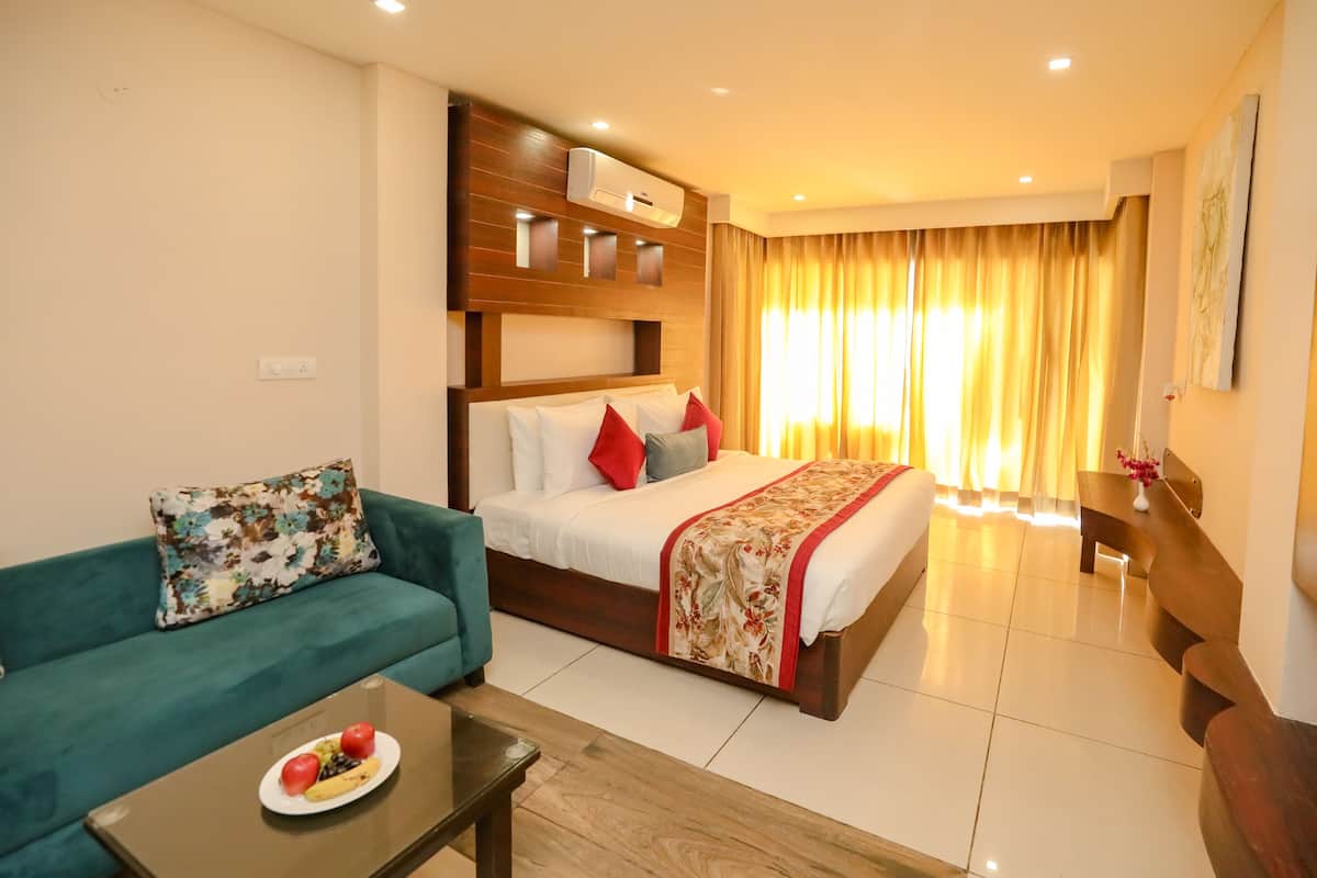 Deluxe Room with Balcony