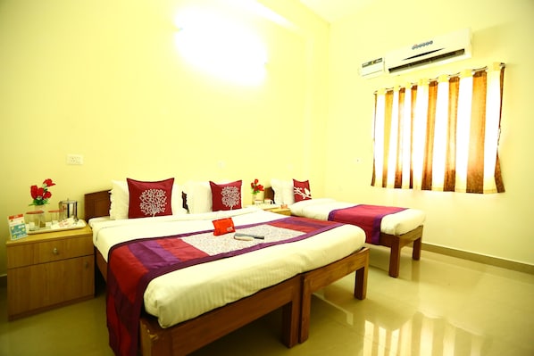 Standard Double or Twin Room, 1 Double Bed, Private Bathroom | Free WiFi - OYO 1272 Hotel Parkview INN (Tirupporur)