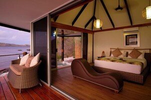 Luxury Villa, Jetted Tub, Beachfront (Standalone) | Minibar, in-room safe, WiFi, bed sheets