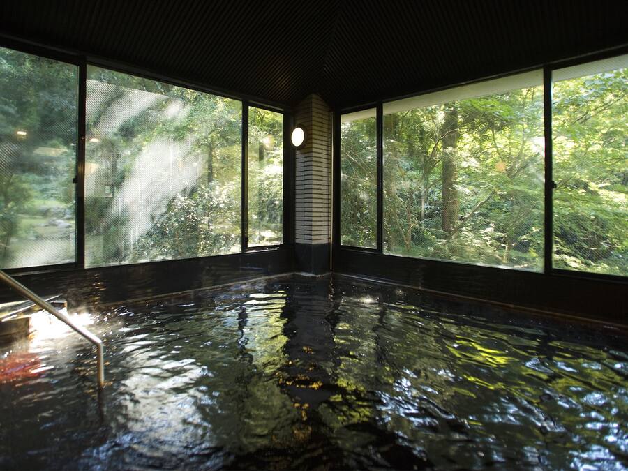 Baño termal público